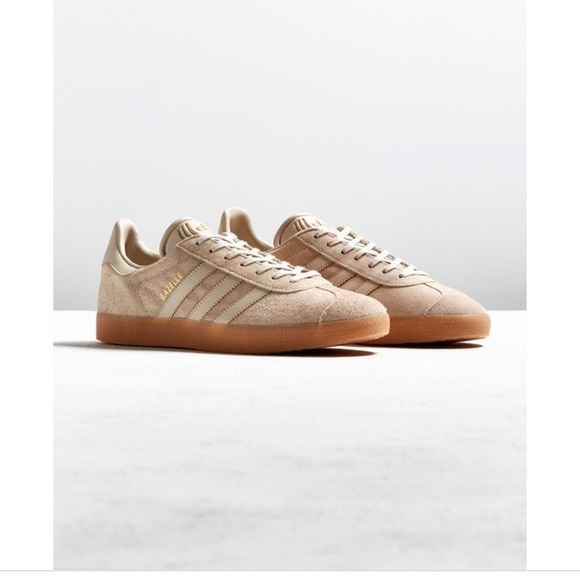 adidas gazelle white leather gum sole